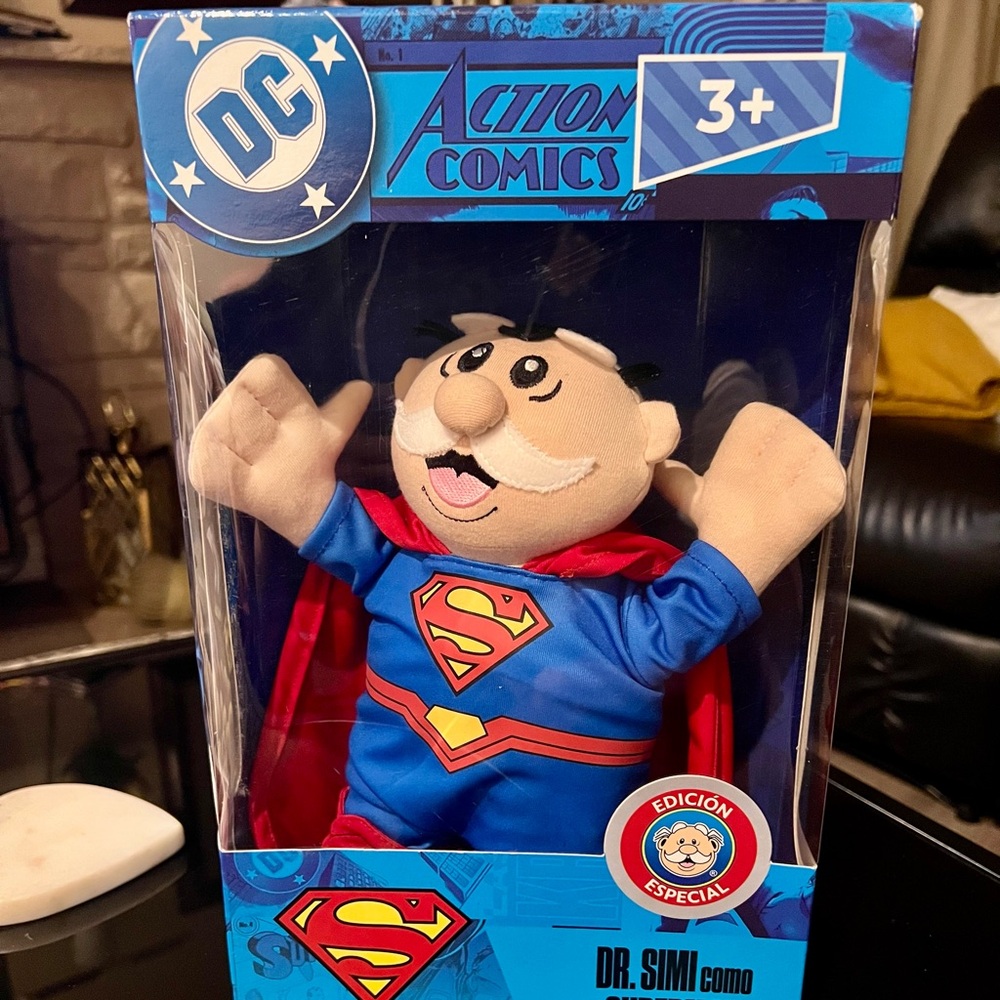 Dr Simi Superman Edition DC Comics Plush Mexico Exclusive